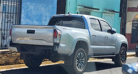 Arrestan en Corozal a un hombre que estaba en posesión de una guagua