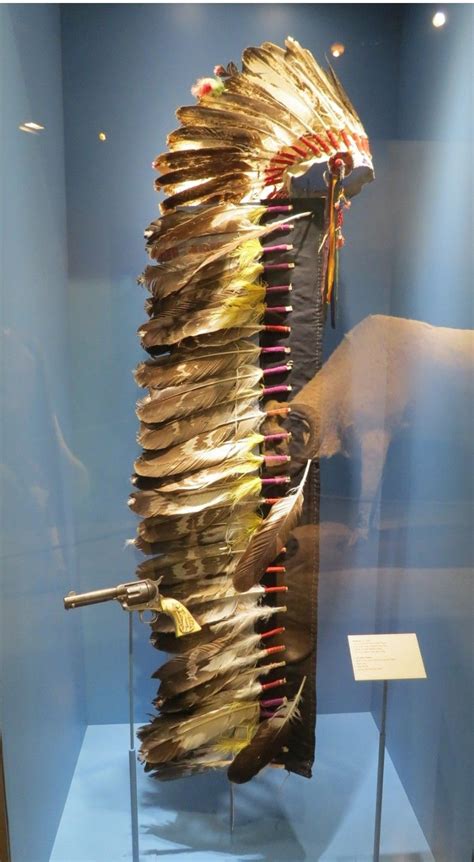 Headdress of Comanche Chief Quanah Parker | Native american images ...