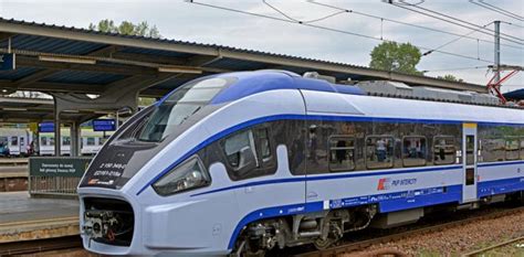 Nowa aplikacja PKP Intercity pozwoli na rezerwację miejsc w pociągach