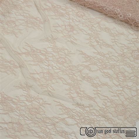 Franse Kant Nude Licht Oud Rose
