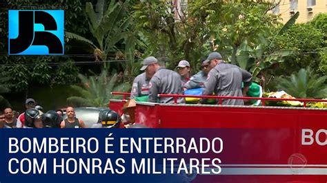 Bombeiro morto ao tentar salvar bebê no litoral de SP é enterrado