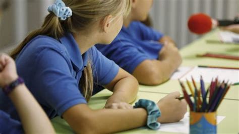 Uniforme à Lécole Découvrez La Liste Des établissements Scolaires