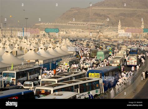 Muslim Pilgrims Arriving Mina On The Morning Of The Third Day Of Hajj