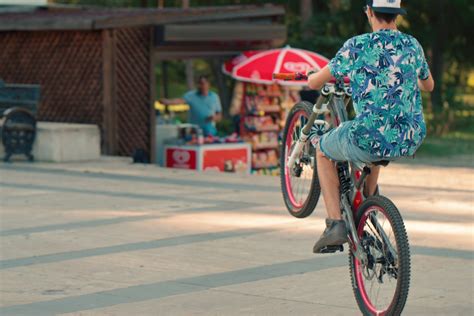 Trucos Para Ir En Bicicleta Al Trabajo Y No Morir En El Intento Bicibur