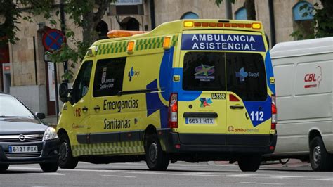 Accidente En Alba De Tormes Tractor Pierde Hierro Y Impacta Contra Un