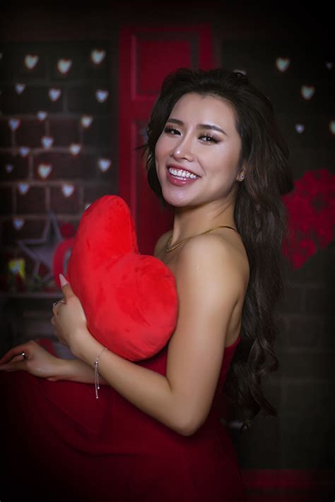 Trác Thanh Phương Thảo từ hot girl Giọng ải giọng ai đến Idol Bigo