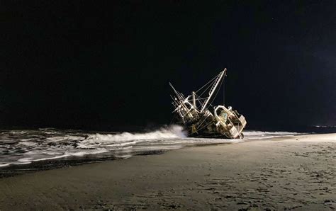 Fishing Boat 77 Feet Long Sinks After It Ran Aground Off Point