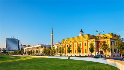 Guida Tirana Dove Si Trova Cosa Vedere E Cosa Fare Dove Viaggi