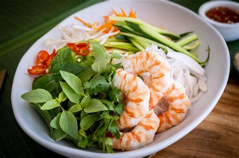 Vietnamese Style Tiger Prawn Rice Noodle Salad Australian Bay Lobster Producers