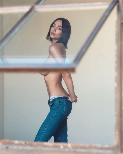 Emma Isabella Holley Fappening Nude For Valentines Day The Fappening