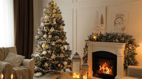 20 Christmas Mantel Decor Ideas For A Beautifully Festive Fireplace