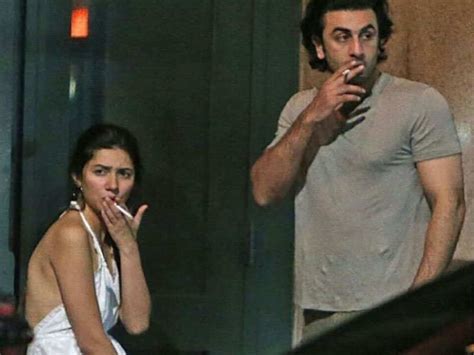 Pictures Of Ranbir Kapoor And Mahira Khans Nyc Rendezvous Go Viral