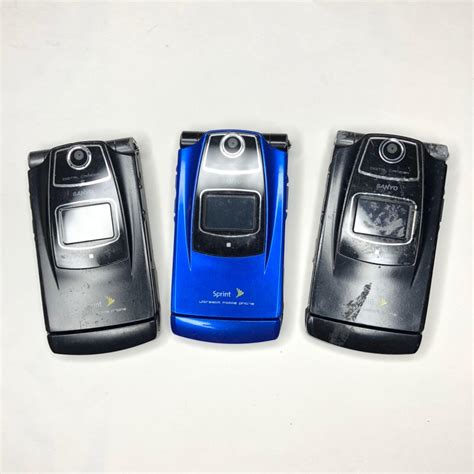Old Sprint Samsung Flip Phone