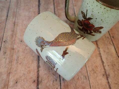 Vintage Otagiri Roadrunner And Hummingbird Mug Set Of 2 Mugs Stoneware