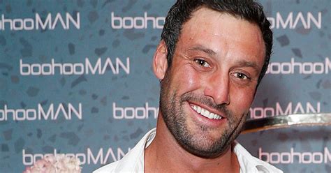 'Bachelorette' Alum Charlie Newling Reportedly Dead at 36