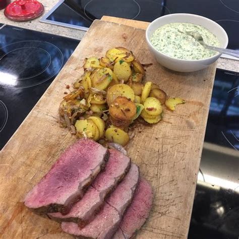 Roastbeef Mit Remoulade Und Bratkartoffeln Rezept Essen Und Trinken