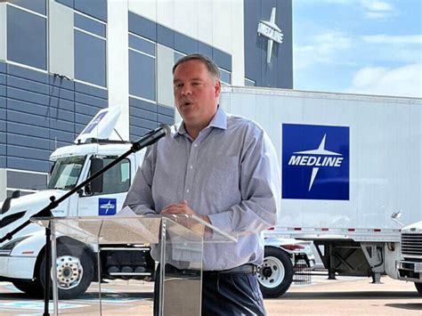 Medline Holds Ribbon Cutting For New Center Desoto County News