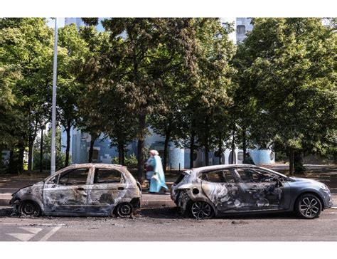 Parigi Violenze Intollerabili Arrestate Persone Espansionetv