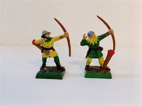 Warhammer Fantasy Bretonnian Peasant Archers Bowmen X16 Plastic Games