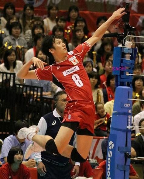 バレーボールのスパイクの打ち方！フォームのコツと練習方法を解説 Activel Volleyball Poses