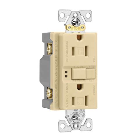 Leviton 15 Amp 125 Volt Duplex Smartest Self Test Smartlockpro Tamper Resistant Gfci Outlet