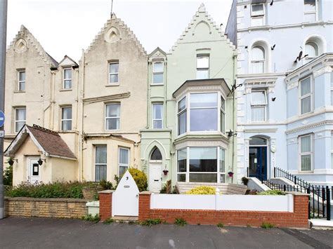 Albion Terrace Bridlington 6 Bed Terraced House For Sale £290 000