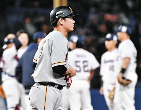 【巨人】坂本勇人が6回のチャンスに代打で登場 追い込まれるも粘って四球選ぶ：中日スポーツ・東京中日スポーツ