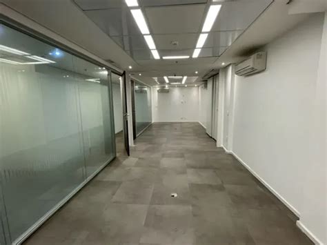 Sala Comercial na Rua Quinze de Novembro 4 Centro em Niterói por R