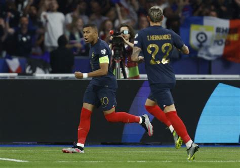 ge on Twitter Mbappé faz de pênalti e França vence Grécia pelas