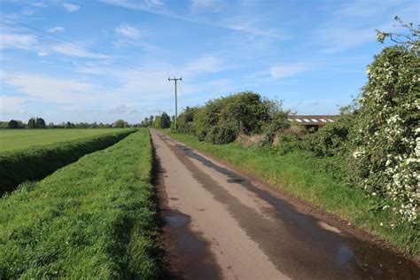 Long Drove Towards Waterbeach © Hugh Venables Geograph Britain And