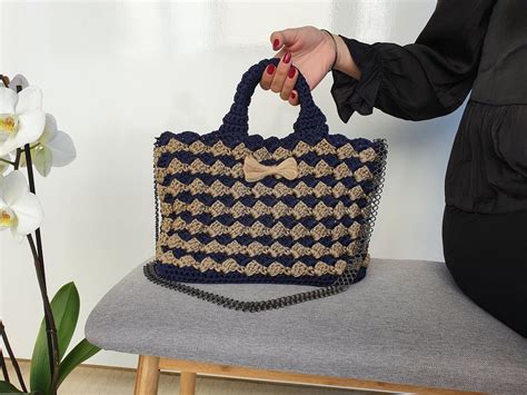 Gehäkelte Tasche Marineblau beige Handtasche seltenes Muster