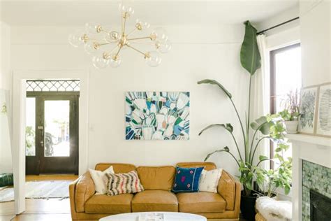 We Asked 15 Real Estate Pros What the Best Living Room Paint Color Is | Apartment Therapy