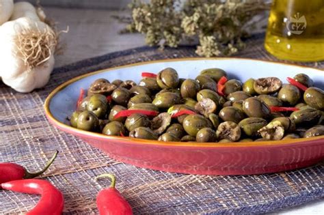 Ricetta Olive Schiacciate La Ricetta Di Giallozafferano