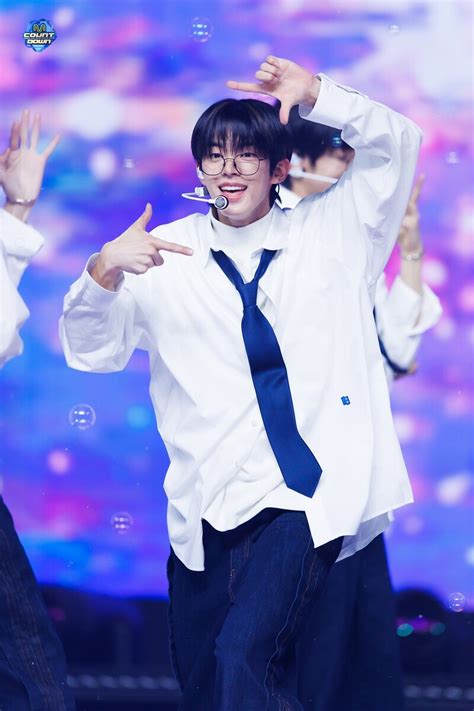 240208 TWS Dohoon - 'Plot Twist' at M Countdown | kpopping