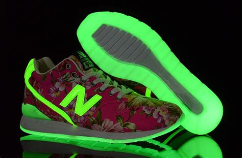 Sneakers Lover New Balance 576 Floral Pink Glow In The Dark