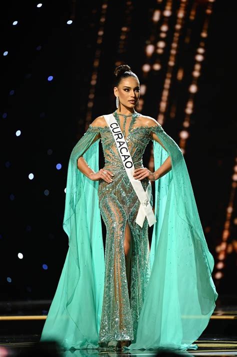 Top M D H I P Nh T B N K T Miss Universe