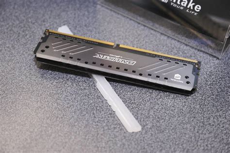 COMPUTEX 2017 Micron Crucial 展示 BX300 SSD BALLISTIX Tactical Tracer