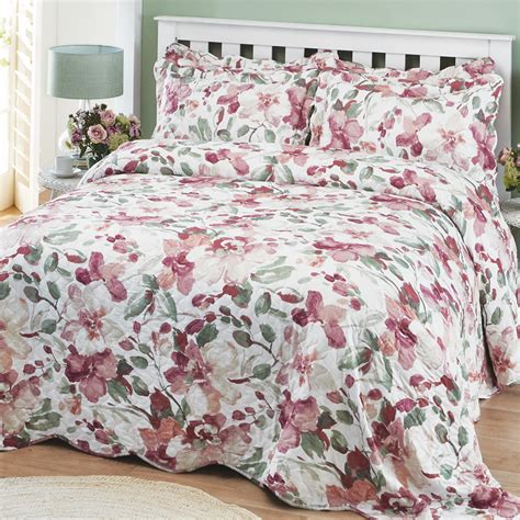 Hibiscus Bedspread Home Collections