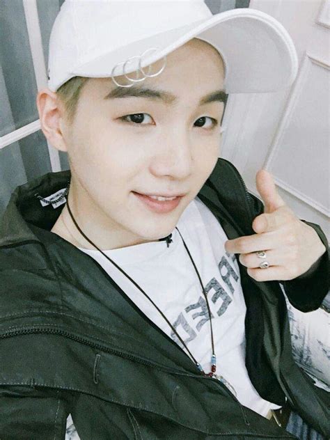 Min Yoongi Forehead Appreciation Army S Amino