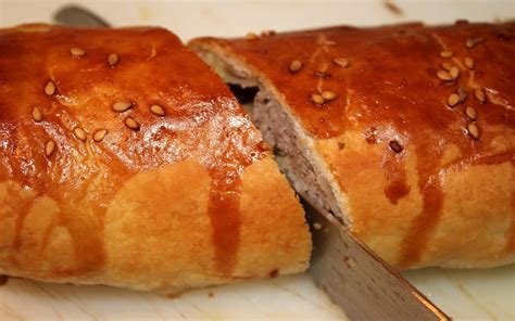 Strudel De Carn Amb Poma I Tom Quet Confitat Receptes De La Gourmeteria