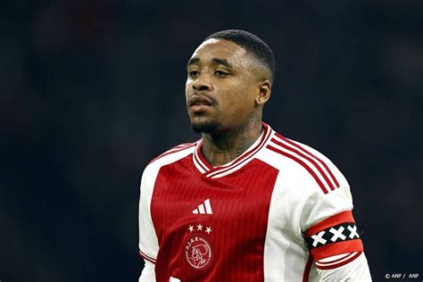 Ajax Traint Met Bergwijn Sutalo En Akpom Voor Psv