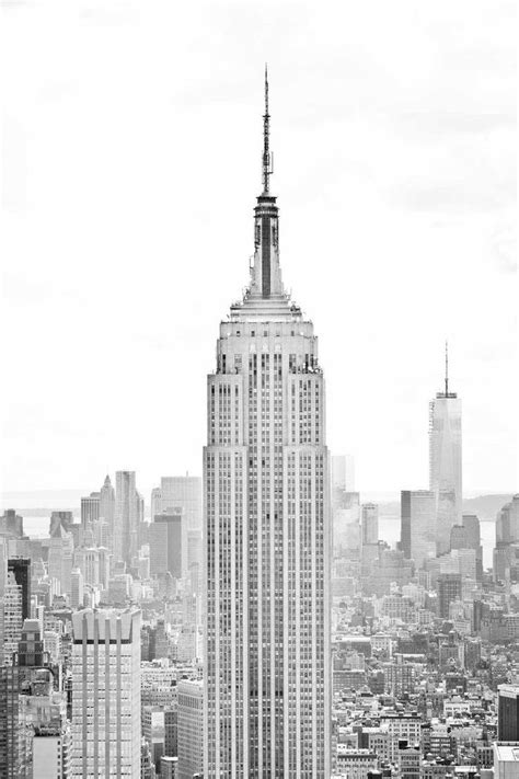 A Black And White Photo Of The Empire Building In New York City Ny