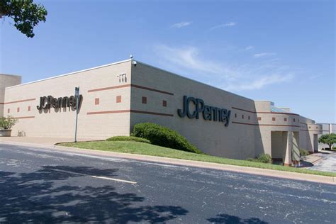 jcpenneys lost decade jeopardizes  future