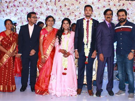 Karthi, Udhayanidhi Stalin And Others Attend The Wedding Of Manobala Son - Filmibeat