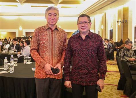 Foto Hary Tanoesoedibjo Hadiri Peluncuran Bloomberg Technoz