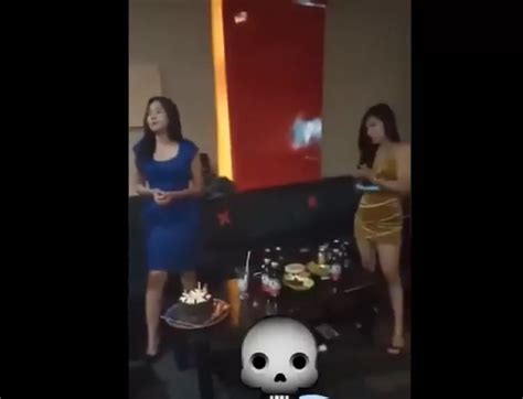 Heboh Baca Doa Di Karaoke Ada Miras Hingga Biduan Seksi Netizen