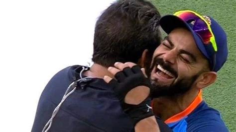 Watch Virat Kohli Hugs Wasim Akram Ahead Of Ind Vs Pak Clash