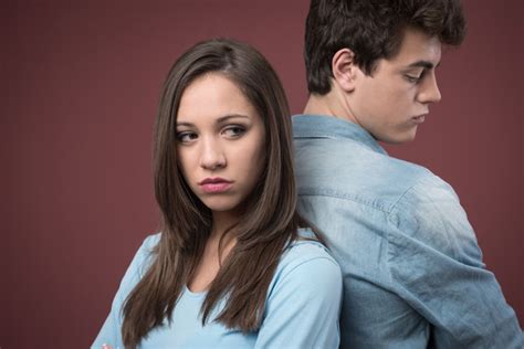 Insecurity In A Relationship Causes Signs And Ways To Overcome It