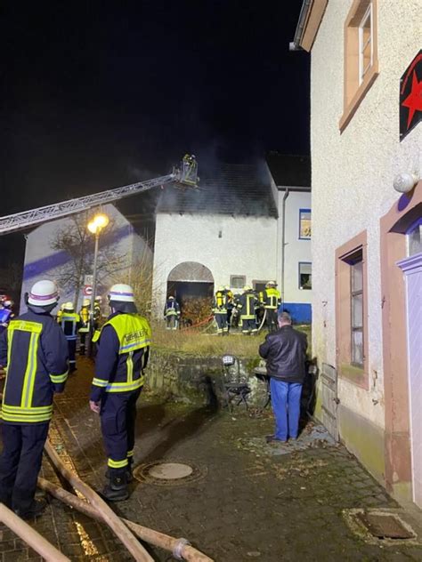 Brand Einer An Ein Wohnhaus Angrenzenden Scheune Einsatzbericht