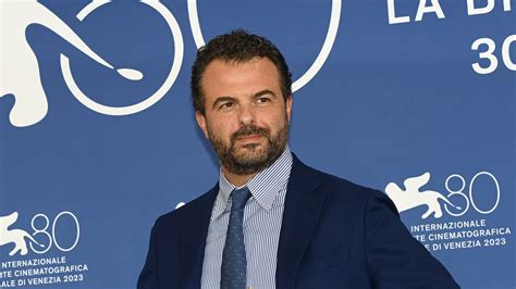 Venezia 80 A Edoardo De Angelis Il Premio Cinema Campania 2023